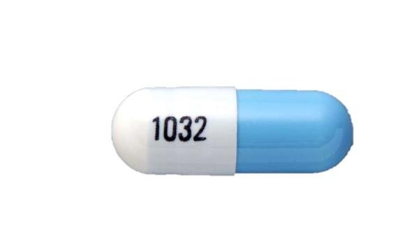 Pill 1032 Blue & White Capsule/Oblong is Lenalidomide